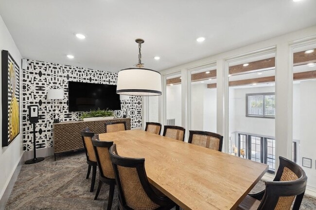 Photo - 1109 Giddings Wy