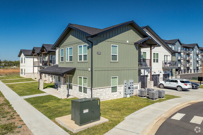 Building Photo - The Boulevard Rental