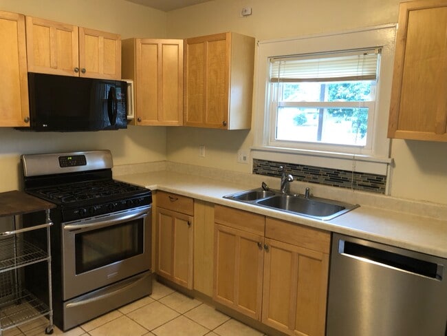 Photo - 2929 Davenport Ave Casa