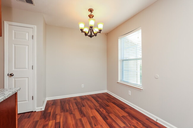 Photo - 707 Judge Mason Way