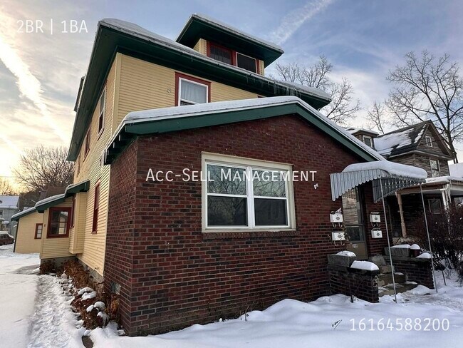 Building Photo - 209 Valley Ave NW Unit 1