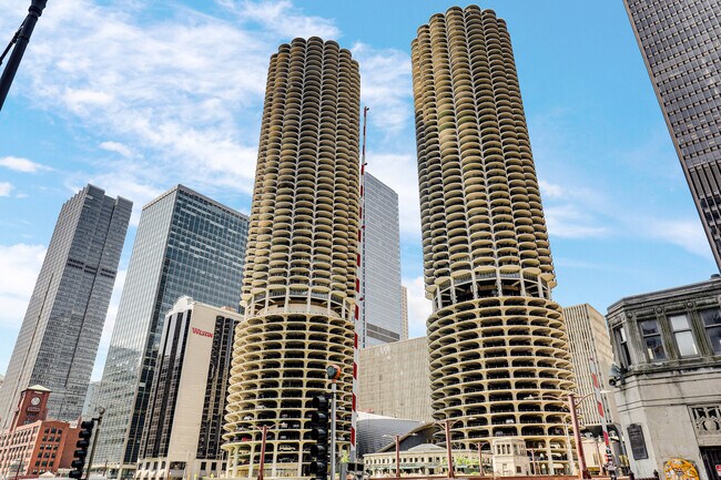 Building Photo - 300 N State St Unit 4710