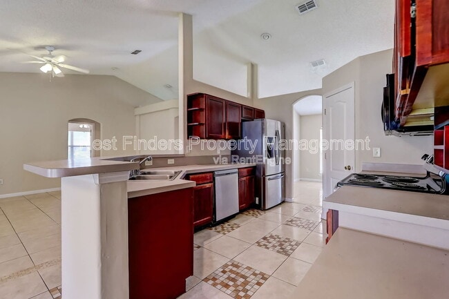 Building Photo - 9703 Cedar Ridge Dr W Rental
