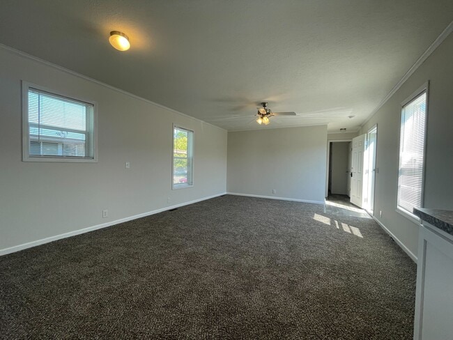 Photo - 38044 Johannes Dr