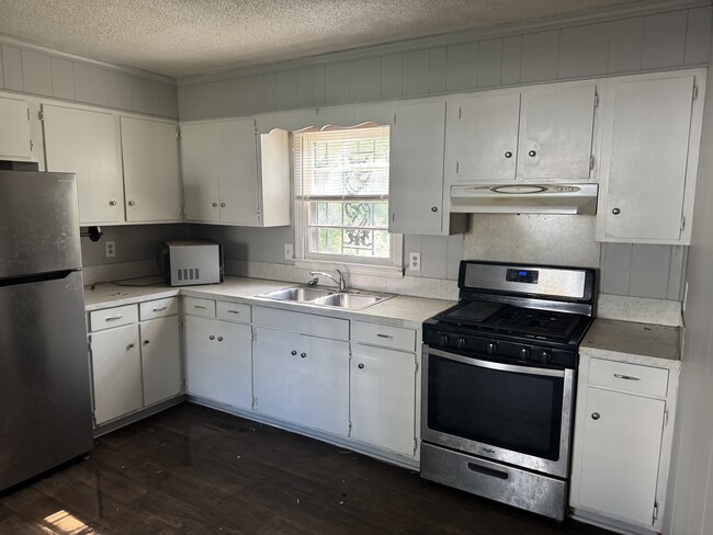 Building Photo - 524 Newcastle Rd Rental