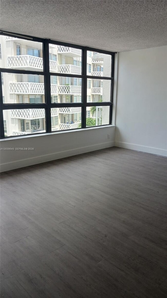 Photo - 1440 Brickell Bay Dr Unit 509
