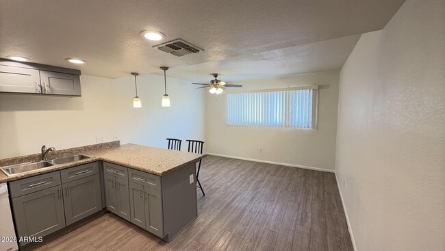 Photo - 4418 N 53rd Ln Unit 3