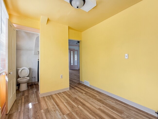 Photo - 1627 State St Unit 1