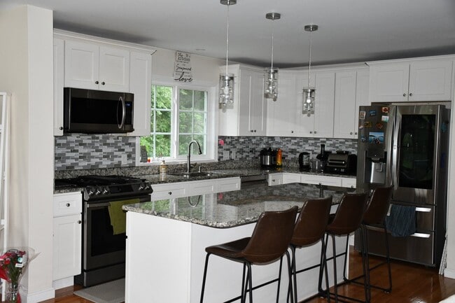 Photo - 19 Littleton Rd