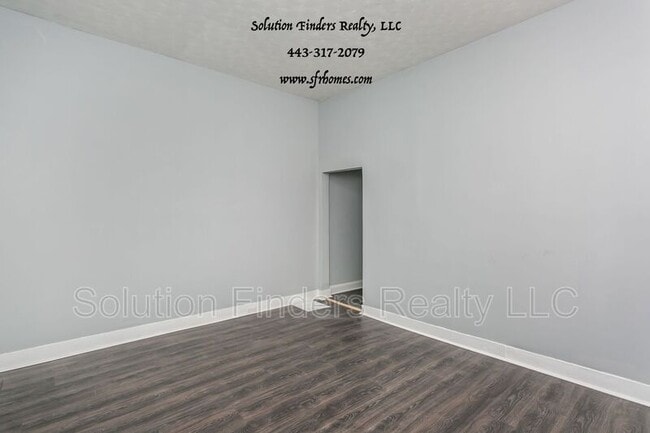 Photo - 2740 Parkwood Ave