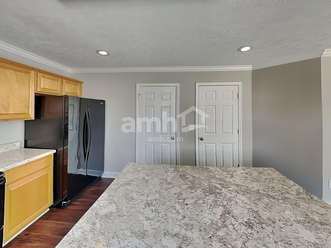 Photo - 102 Baker Springs Ln