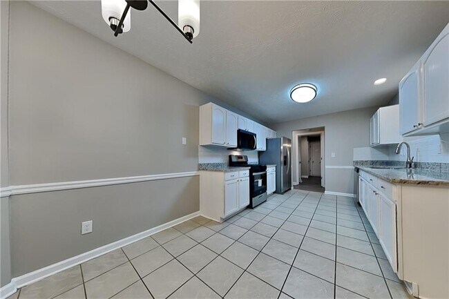 Photo - 1304 Stephens Pond View