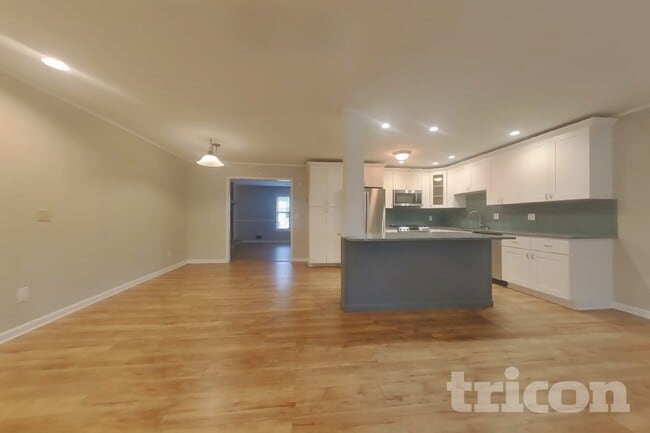 Photo - 134 Little Brook Dr