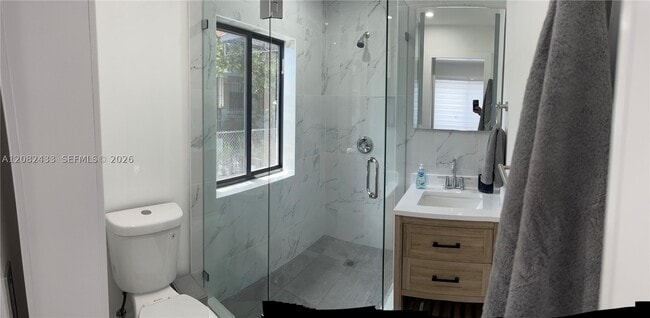 910 SW 8th Ave Unit A