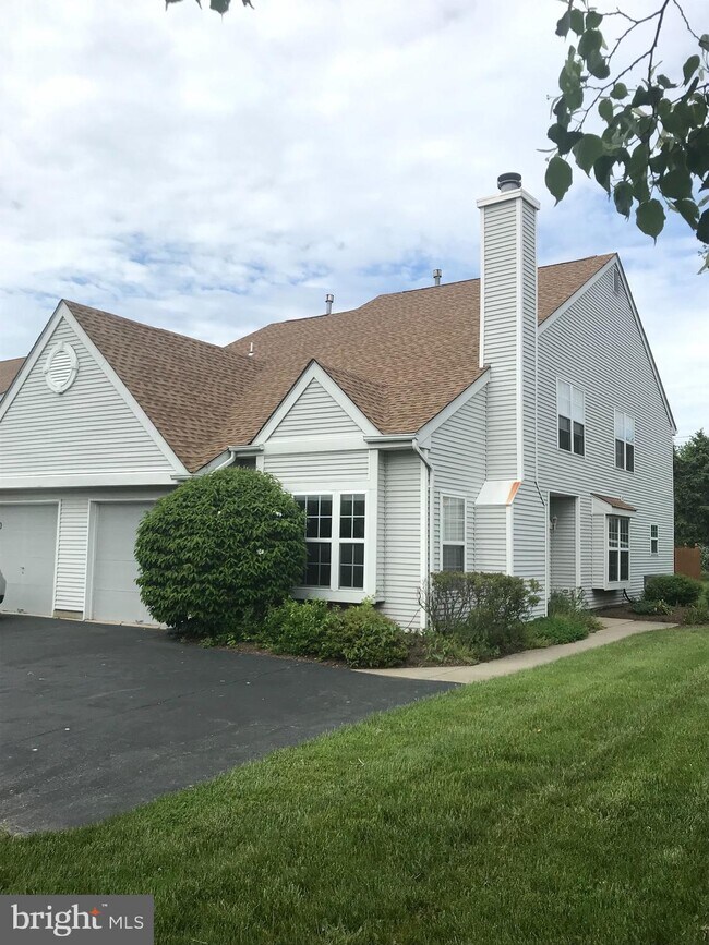 Photo - 272 Birch Hollow Dr