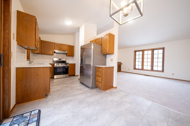 Photo - 3655 Falcon Way