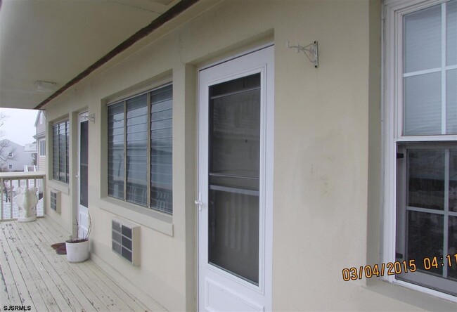 Building Photo - 9507 Pacific Ave Unit 17 Rental