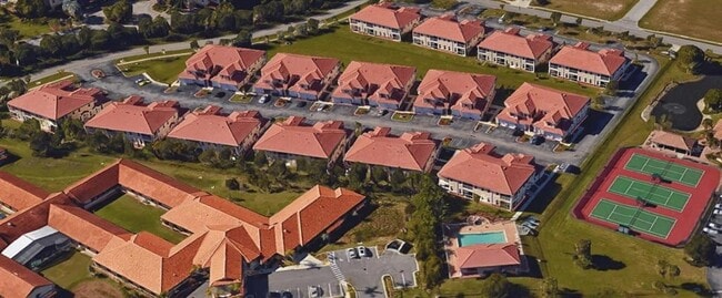 Photo - 240 West End Dr Unidad 221