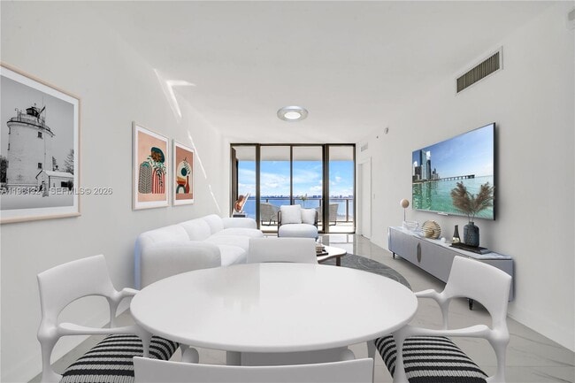 Building Photo - 700 NE 24th St Unit 1902