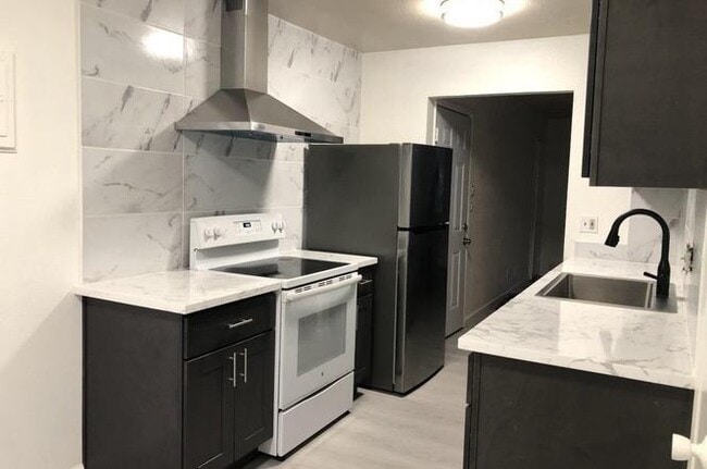 Photo - 5702 Tucson Dr