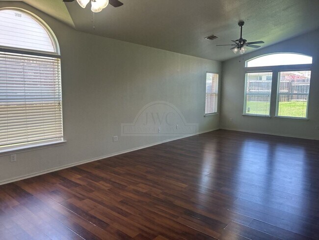 Photo - 6109 Malachi Ln