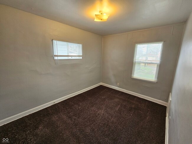 Photo - 2020 E Adams St