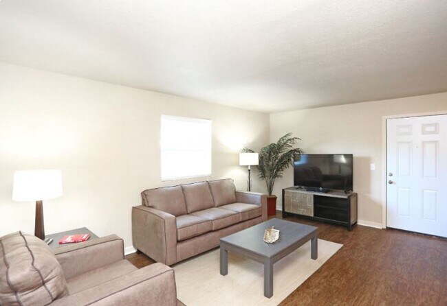 Photo - Preston Square Apartments