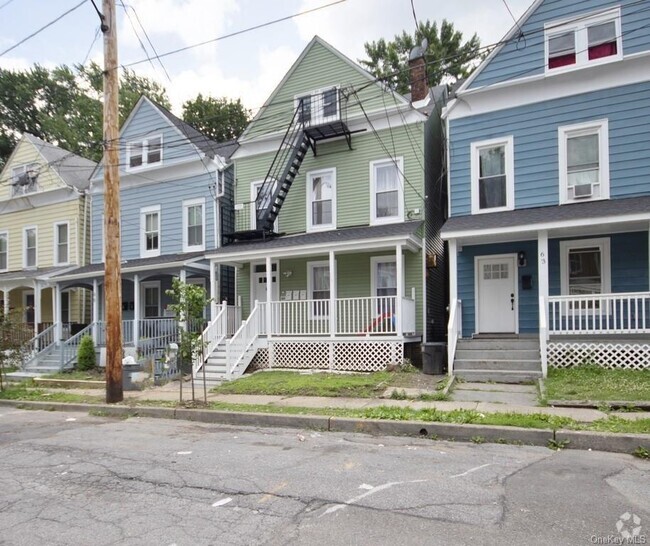 Building Photo - 61 Carson Ave Rental