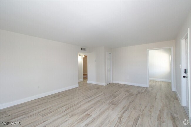 Building Photo - 2102 Alamanda Dr Unit 202 Rental