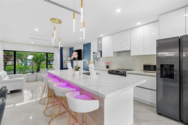 Photo - 1100 Buchanan St