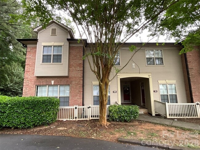 Building Photo - 1606 Termini Dr