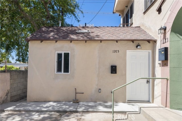 Photo - 1375 N Mentor Ave