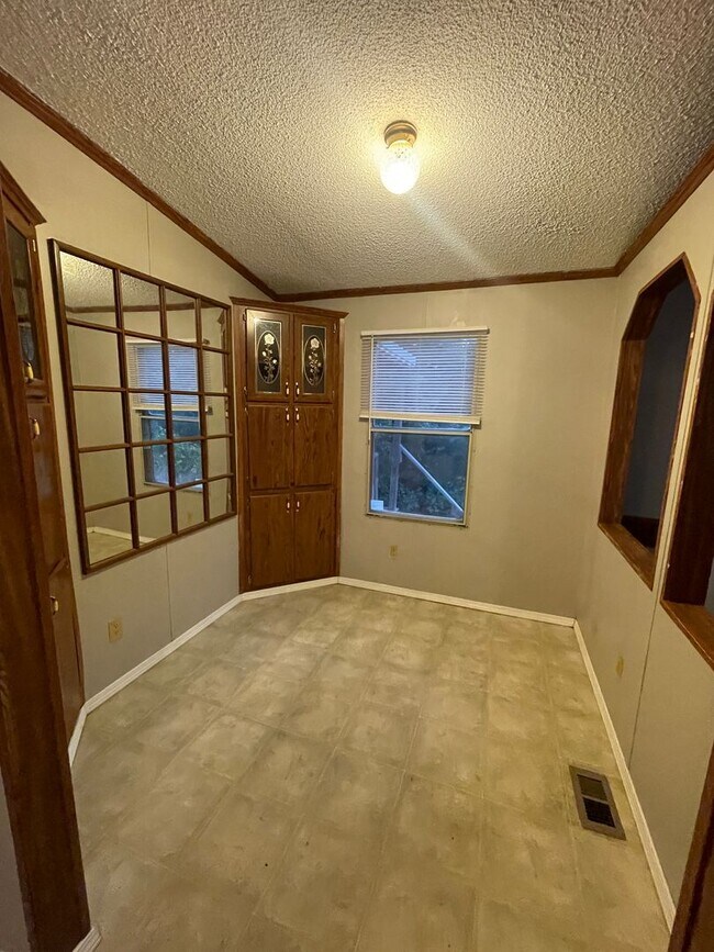 Photo - Country Living- 2 Bedroom 2 Bath Mobile Home