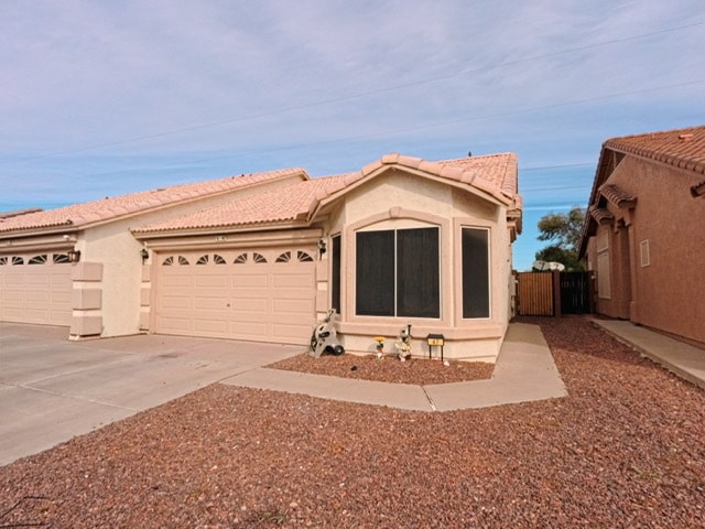 Building Photo - 6610 E University Dr