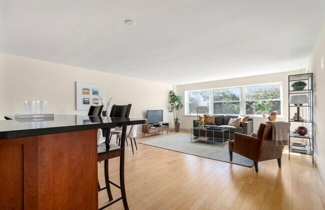 Photo - 1600 Beacon St Unit 808