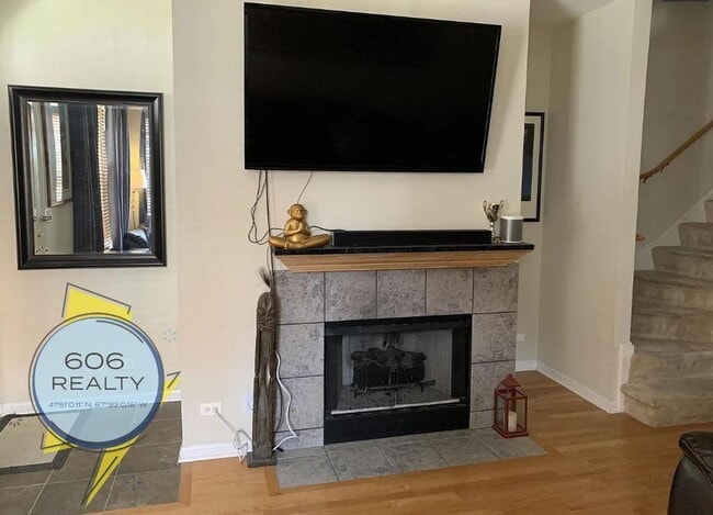 Photo - 220 W Scott St Unit 1