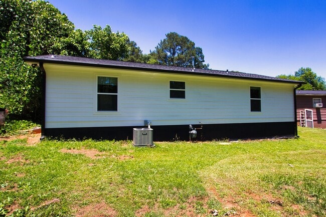 Photo - Available Now! Newly Renovated Ranch! 3 Bedroom 2 Bathroom