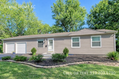 Building Photo - 9010 W 101st St