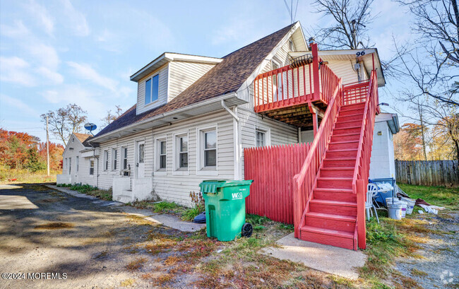 Building Photo - 96 Wilson Ave Rental