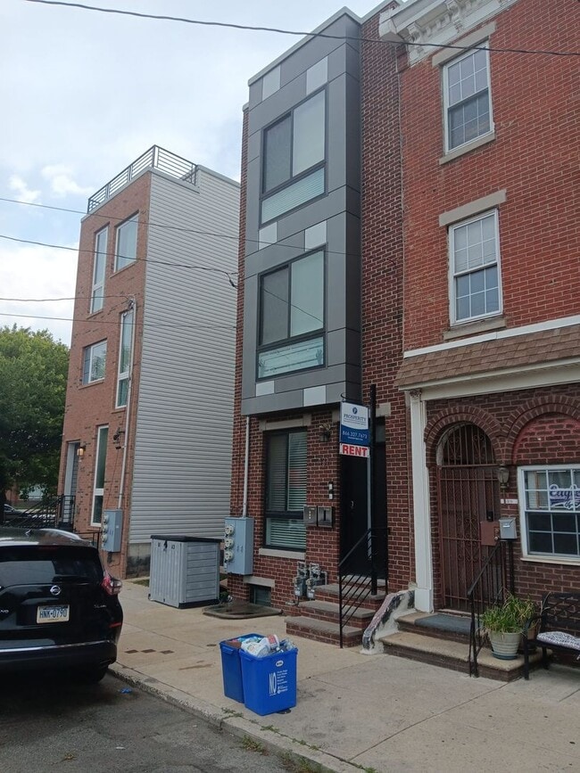 Photo - 431 W Berks St Unit A