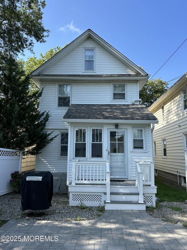 Photo - 435 Norwood Ave