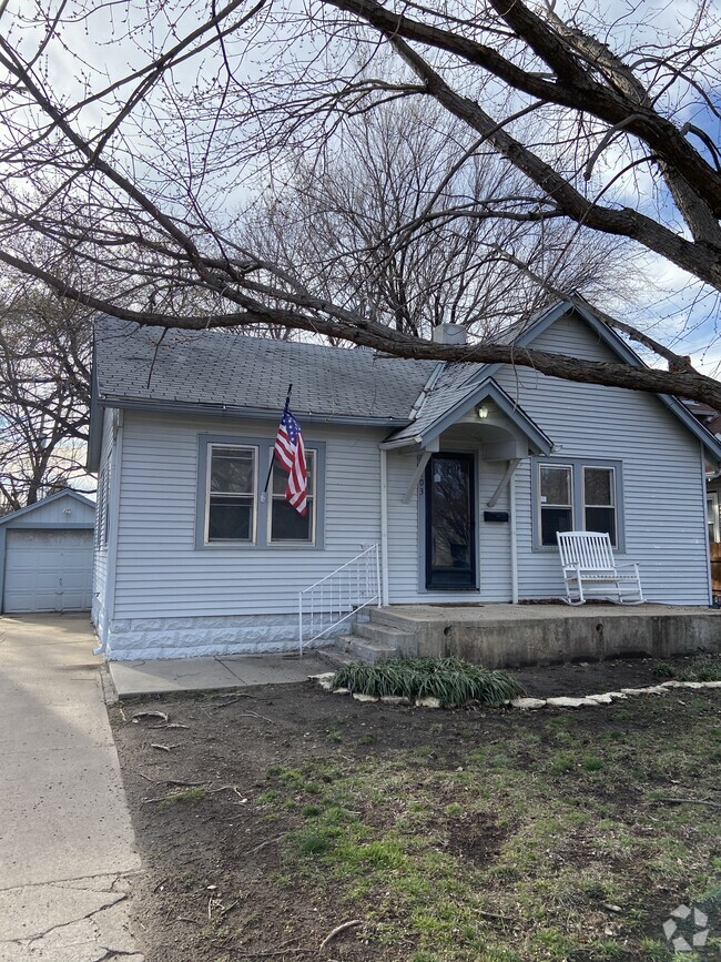 Building Photo - 703 S Holyoke St Rental