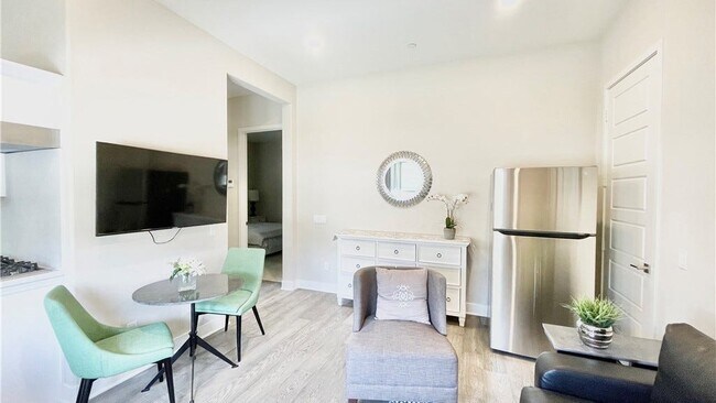 Photo - 71 Einstein-