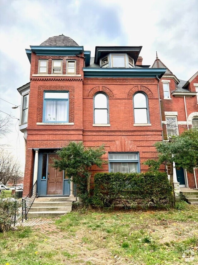 Building Photo - 500 W Saint Catherine St Unit 1 Rental