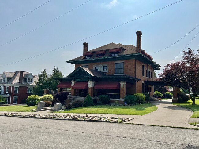 Front View - 165 Beeson Ave Unit #4