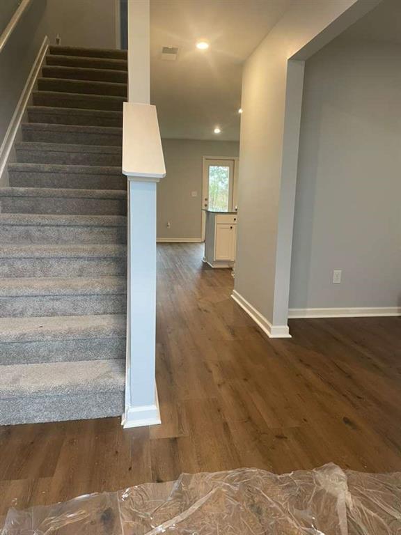 Photo - 38 Oxford Ln