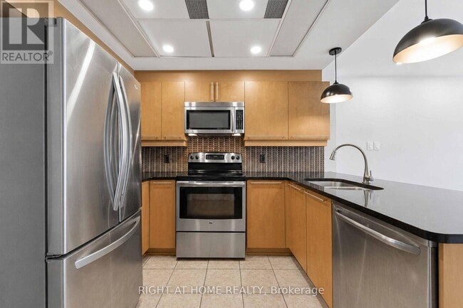 Photo - 134 York St Unit 1009