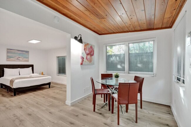 Photo - 1115 SW 4th St Unidad SI ID1503931P