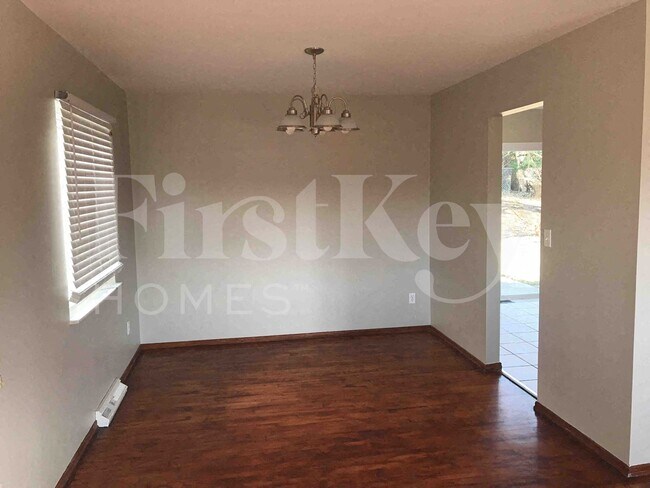 Photo - 5994 Waldway Ln