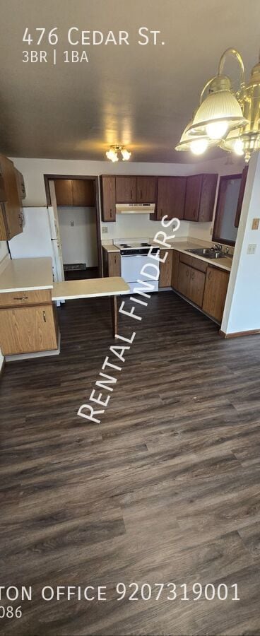 Building Photo - 476 Cedar St